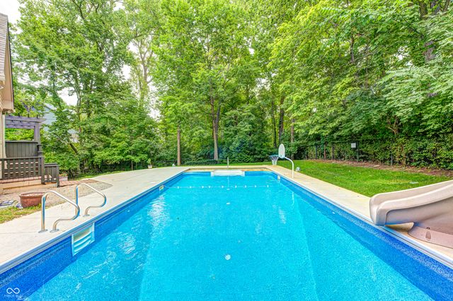 7555 Chablis Circle, Indianapolis, IN 46278