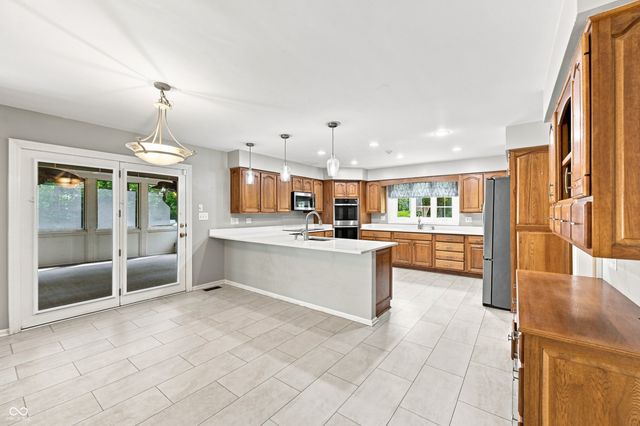 7555 Chablis Circle, Indianapolis, IN 46278