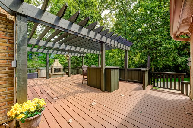 7555 Chablis Circle, Indianapolis, IN 46278