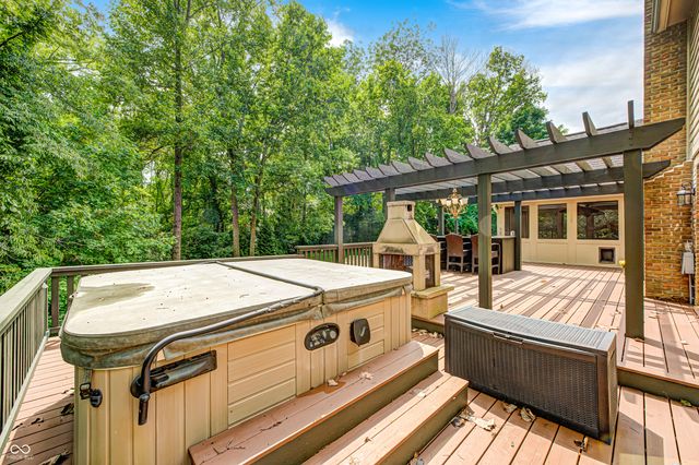 7555 Chablis Circle, Indianapolis, IN 46278