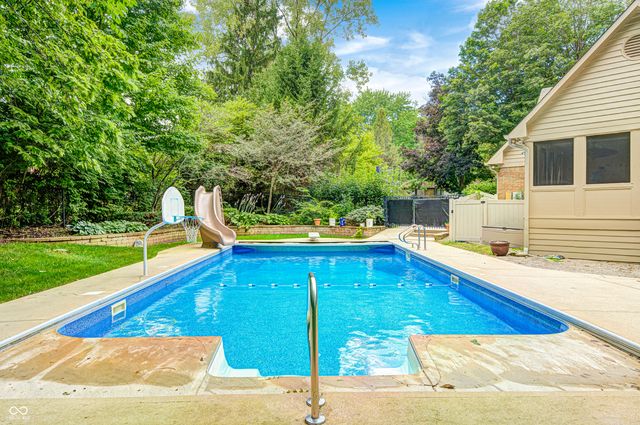 7555 Chablis Circle, Indianapolis, IN 46278