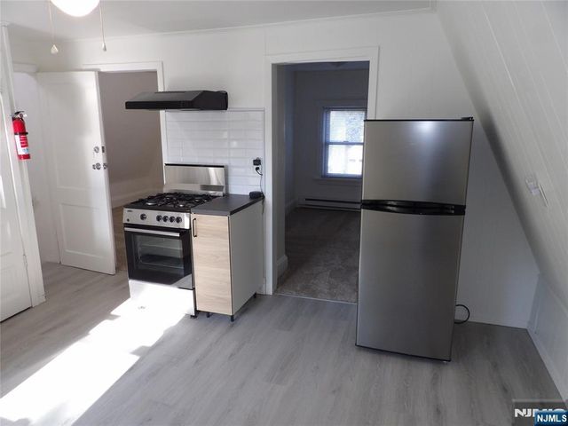 47 Van Pelt Place, Little Falls, NJ 07424
