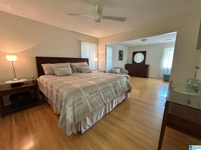 4421 OVERLOOK ROAD, Birmingham, AL 35222