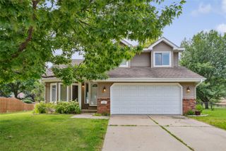 725 SE Peterson Drive, Ankeny, IA 50021