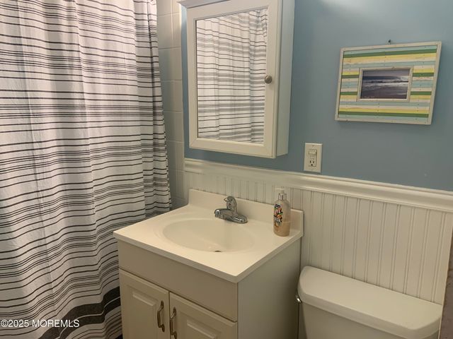 30 Borden Street, Monmouth Beach, NJ 07750