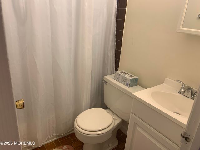 30 Borden Street, Monmouth Beach, NJ 07750