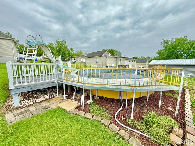 815 Stewart Street, De Soto, MO 63020