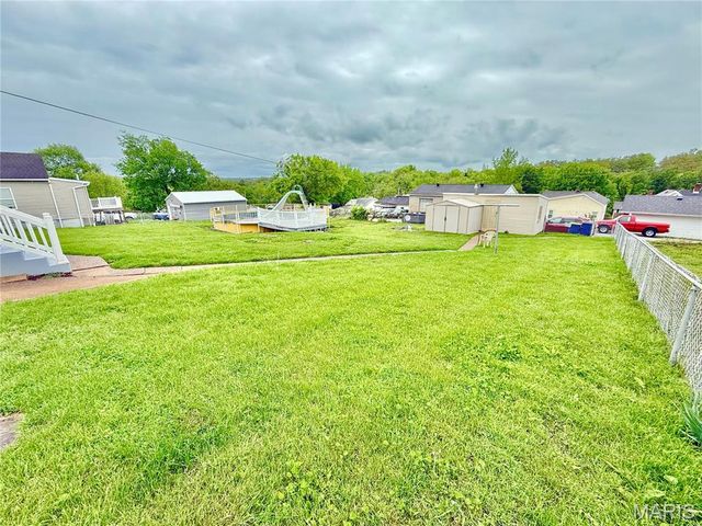 815 Stewart Street, De Soto, MO 63020