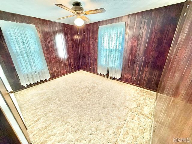 815 Stewart Street, De Soto, MO 63020