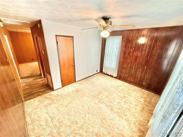 815 Stewart Street, De Soto, MO 63020