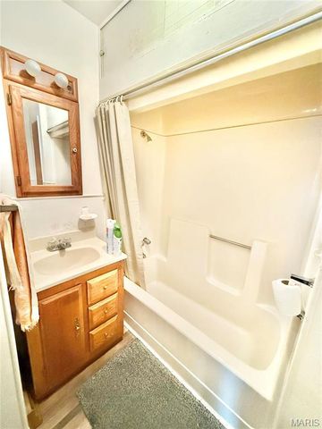 815 Stewart Street, De Soto, MO 63020