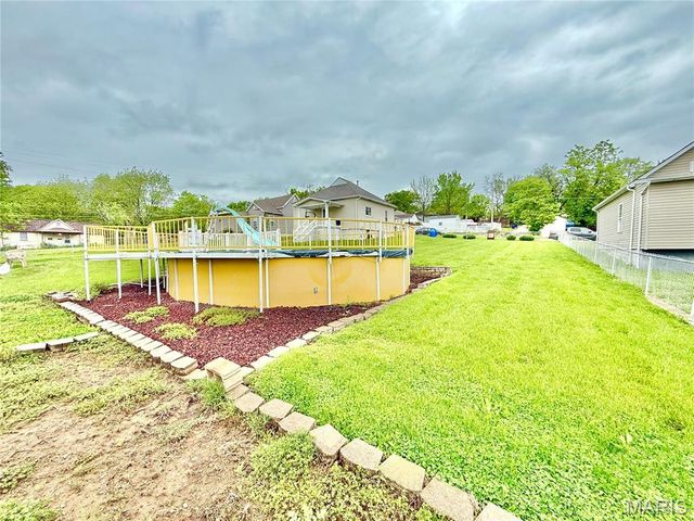 815 Stewart Street, De Soto, MO 63020