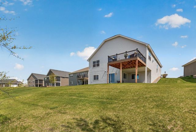 19585 115th Avenue N, Maple Grove, MN 55311