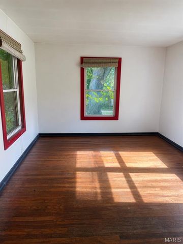 413 Reis Road, Ballwin, MO 63021