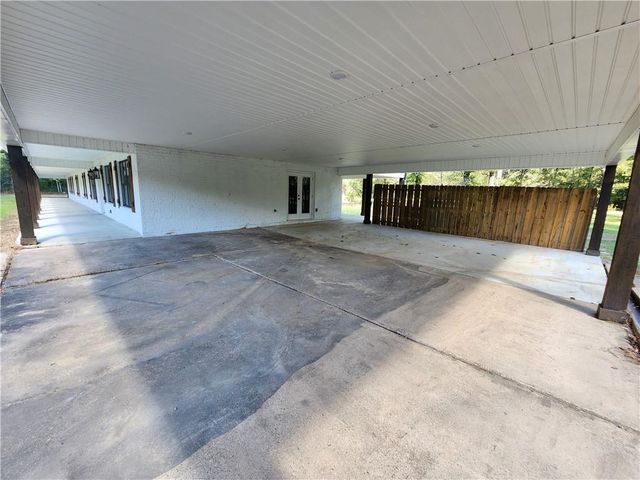 348 ESTATE Drive, Pineville, LA 71360