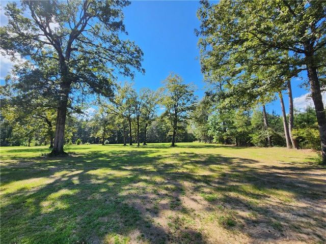 348 ESTATE Drive, Pineville, LA 71360