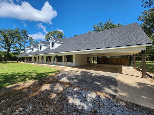 348 ESTATE Drive, Pineville, LA 71360