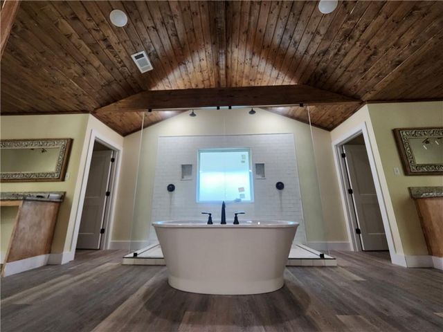 348 ESTATE Drive, Pineville, LA 71360