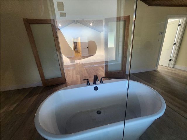 348 ESTATE Drive, Pineville, LA 71360