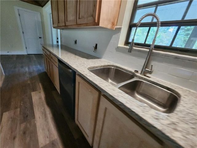 348 ESTATE Drive, Pineville, LA 71360