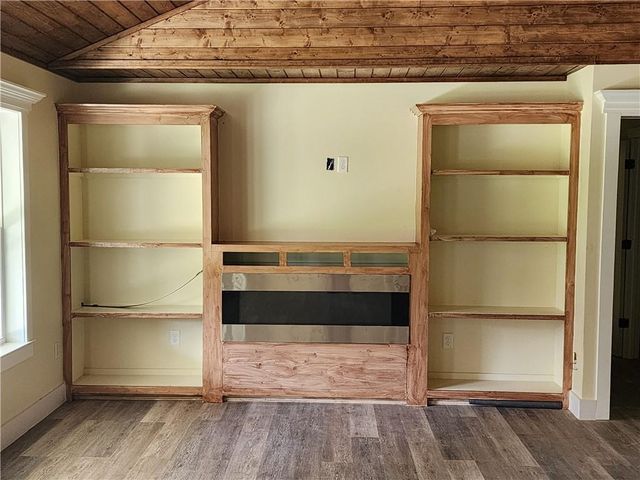 348 ESTATE Drive, Pineville, LA 71360