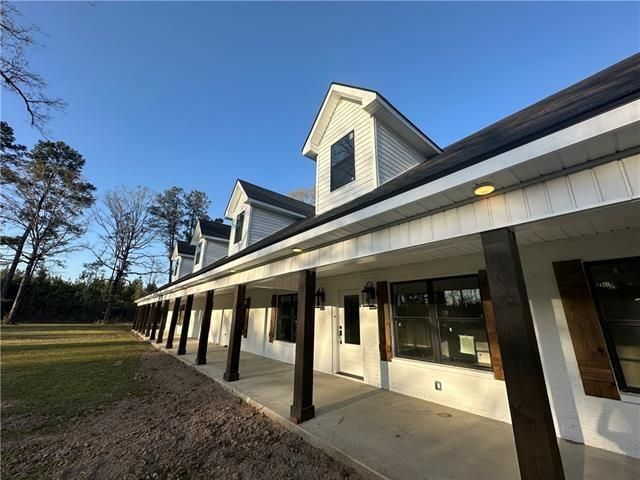 348 ESTATE Drive, Pineville, LA 71360