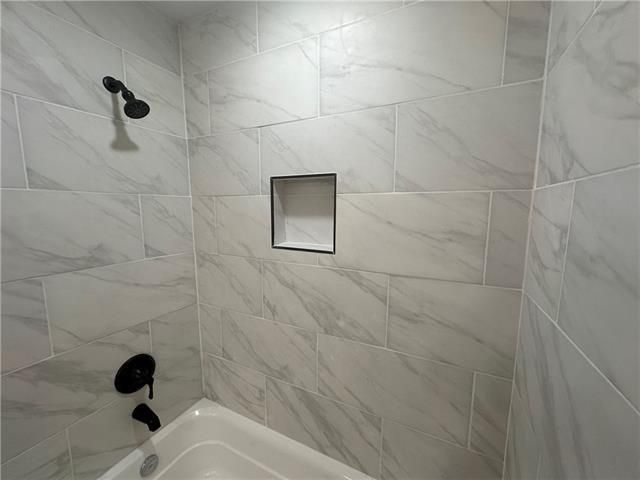 348 ESTATE Drive, Pineville, LA 71360