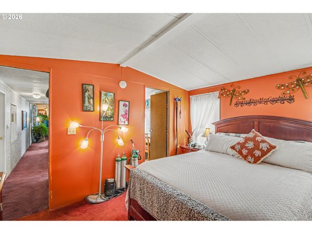 1199 N TERRY St 248, Eugene, OR 97402