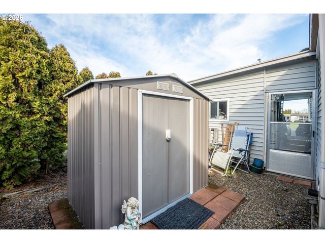 1199 N TERRY St 248, Eugene, OR 97402