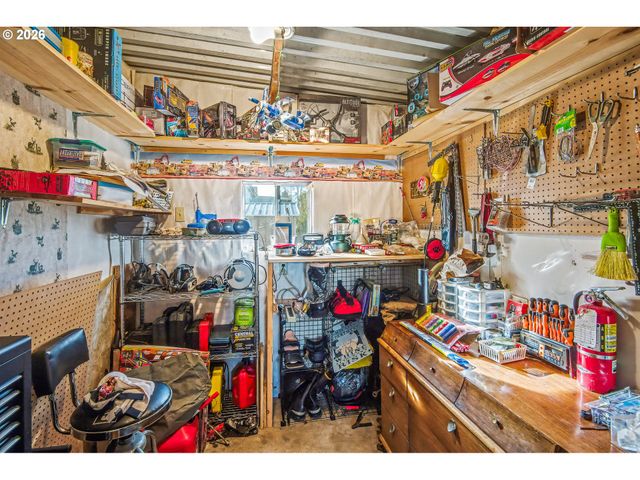 1199 N TERRY St 248, Eugene, OR 97402