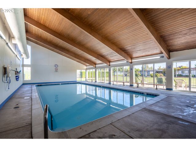 1199 N TERRY St 248, Eugene, OR 97402