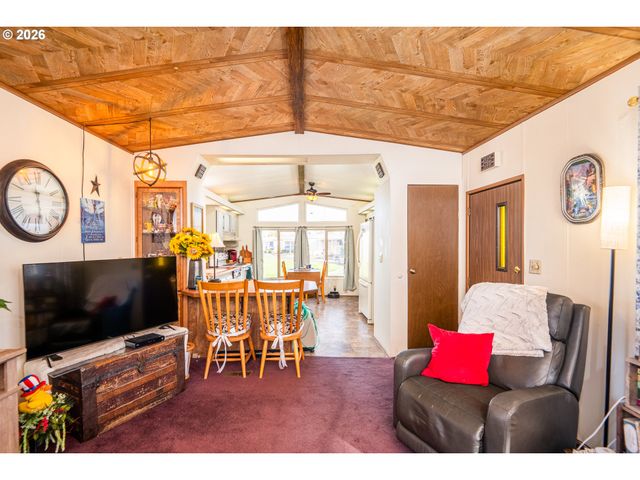 1199 N TERRY St 248, Eugene, OR 97402