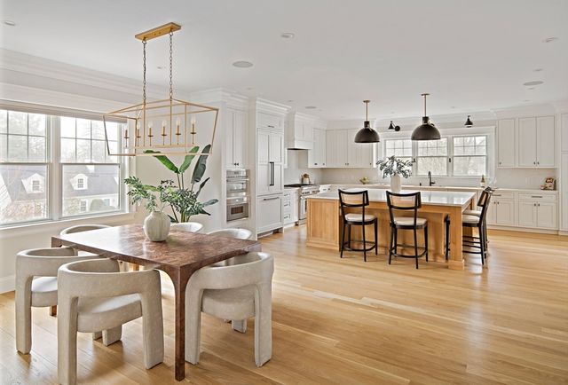 2 Abby Rd, Winchester, MA 01890