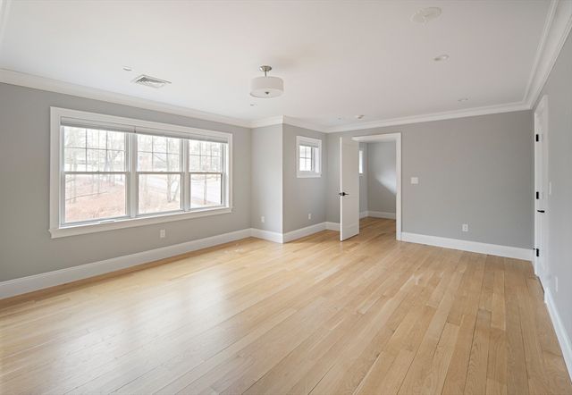 2 Abby Rd, Winchester, MA 01890