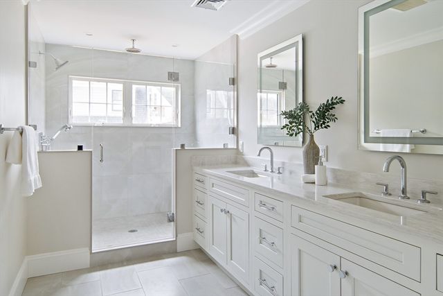 2 Abby Rd, Winchester, MA 01890