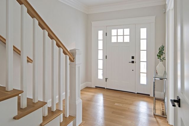 2 Abby Rd, Winchester, MA 01890