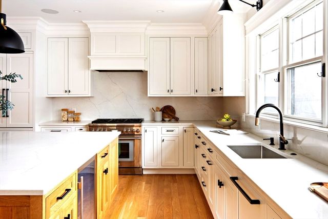 2 Abby Rd, Winchester, MA 01890