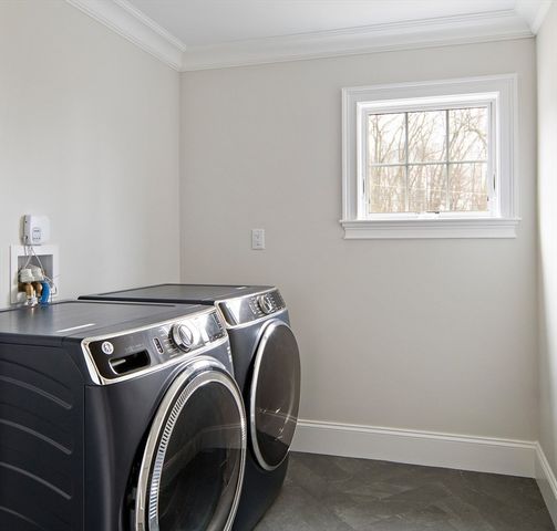 2 Abby Rd, Winchester, MA 01890