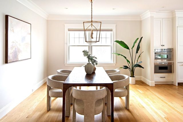 2 Abby Rd, Winchester, MA 01890