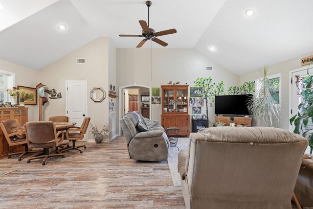 81 Billy Goat Mountain Road, Vilonia, AR 72173