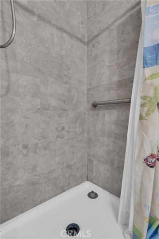 152 N Benton, Los Angeles, CA 90026