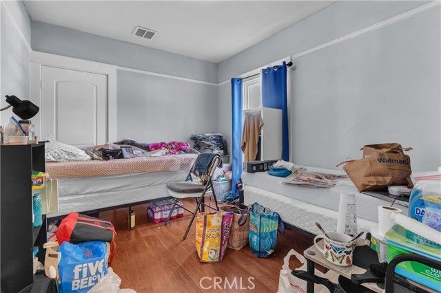 152 N Benton, Los Angeles, CA 90026