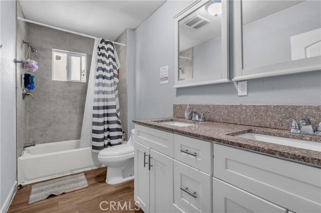 152 N Benton, Los Angeles, CA 90026