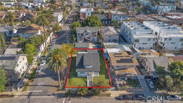 152 N Benton, Los Angeles, CA 90026