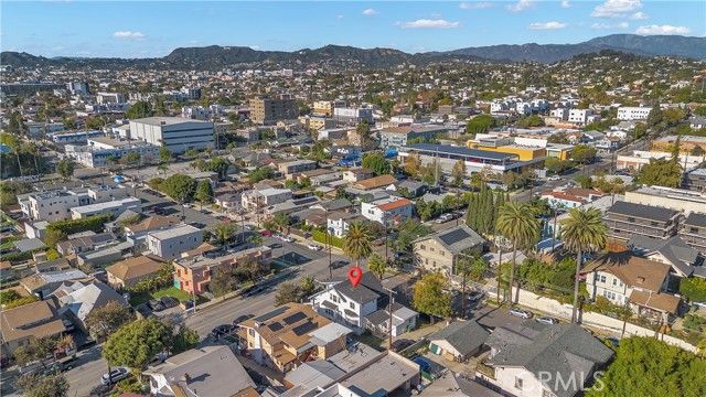 152 N Benton, Los Angeles, CA 90026