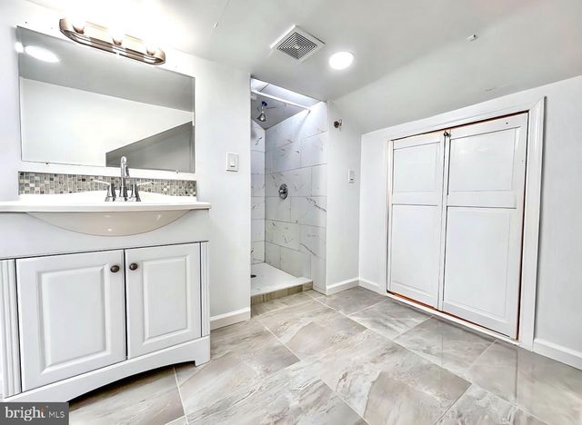 5160 MILLER HILL RD, La Plata, MD 20646