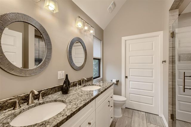 904 E 2nd ST B, Austin, TX 78702