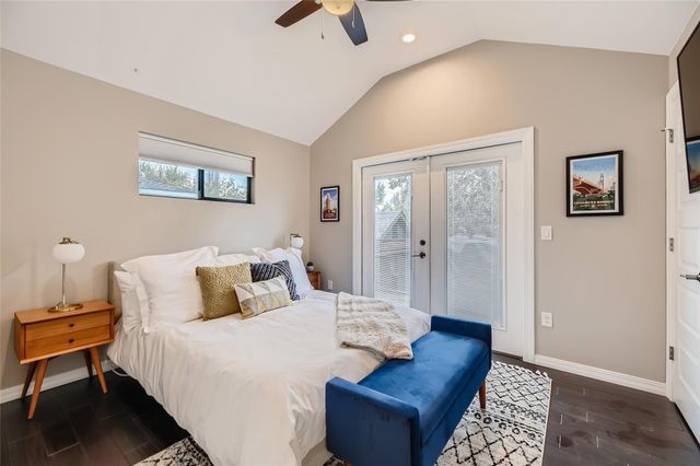 904 E 2nd ST B, Austin, TX 78702