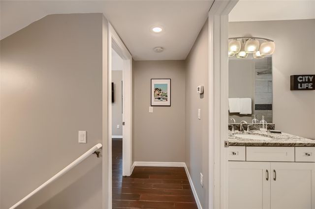 904 E 2nd ST B, Austin, TX 78702