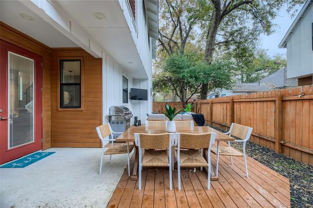904 E 2nd ST B, Austin, TX 78702